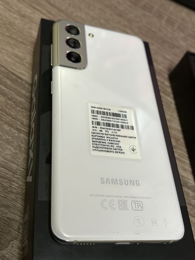 Samsung S21 5G 8/128 в ідеальному стані