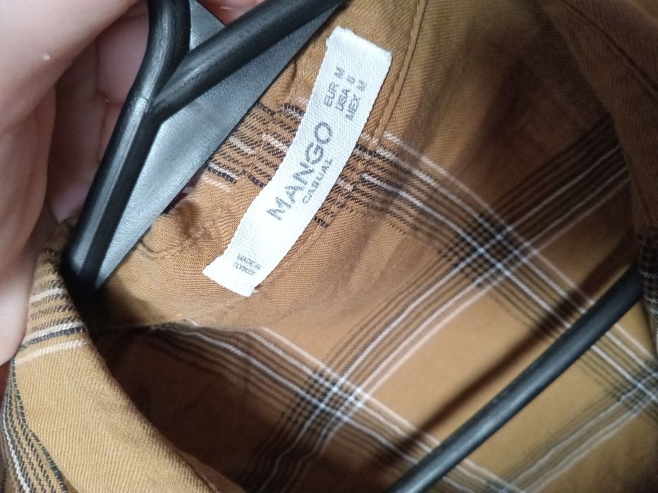 Рубашка фірми "Mango" (MNG)