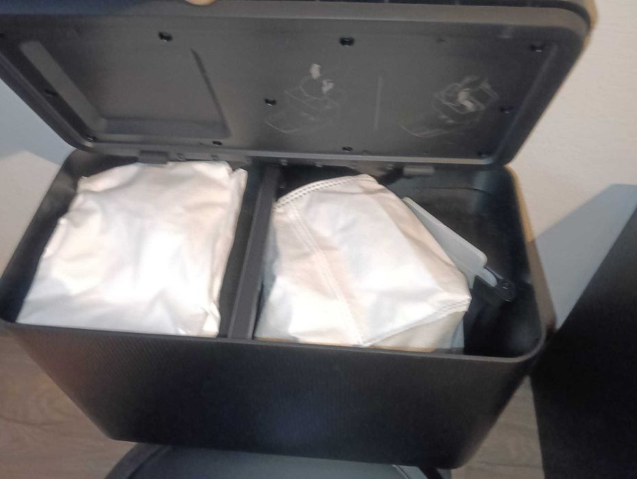 Aspirador Irobot Roomba j7+ Graphite com Home/Clean Base