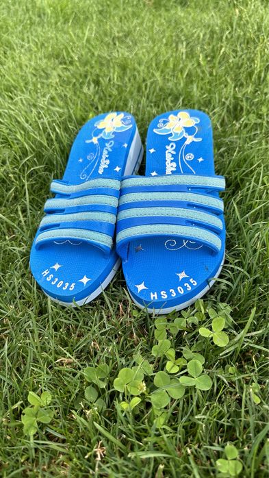 Шлепки шлепанцы босоножки