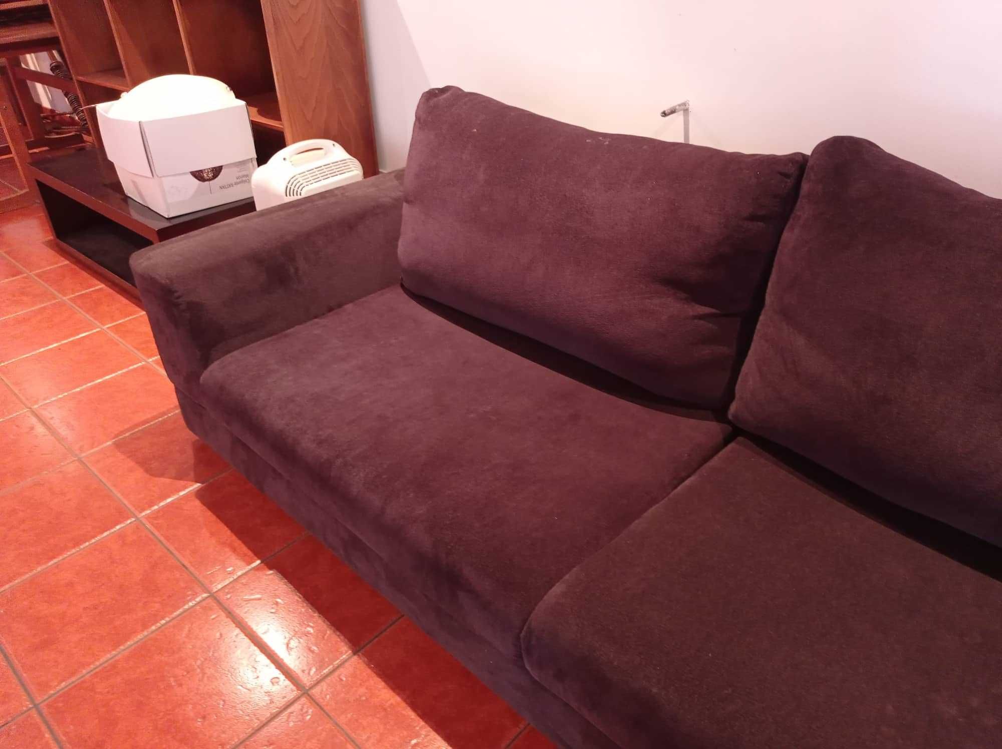 Sofá com chaise longue castanho