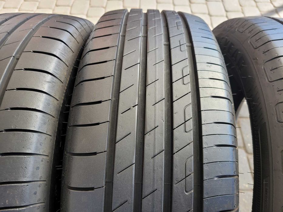 215  / 55  R 18    Goodyear         Lato/Komplet