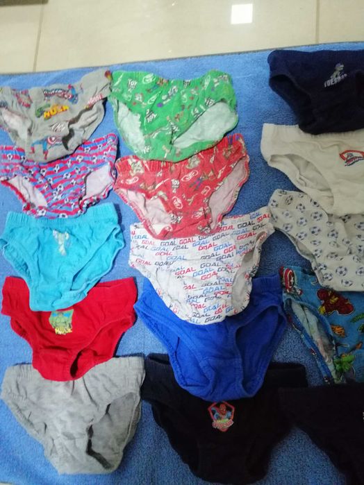 21 pares de cuecas criança, 4-5 anos