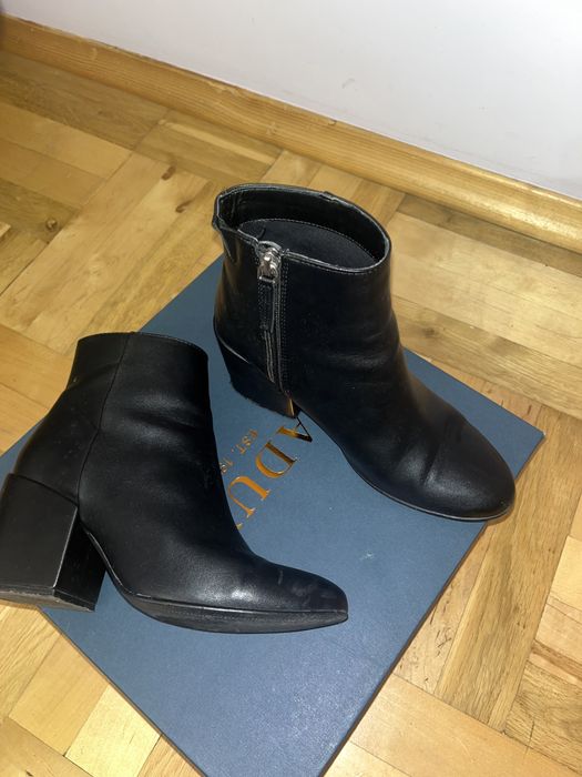 Czarne eleganckie buty botki na klocku rozmiar 38