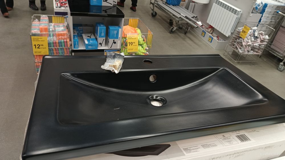 Umywalka czarna 80cm