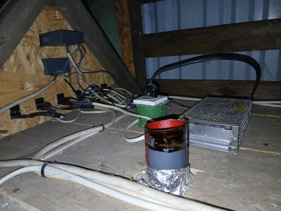 продам  коптильня холодного копчения и теплого