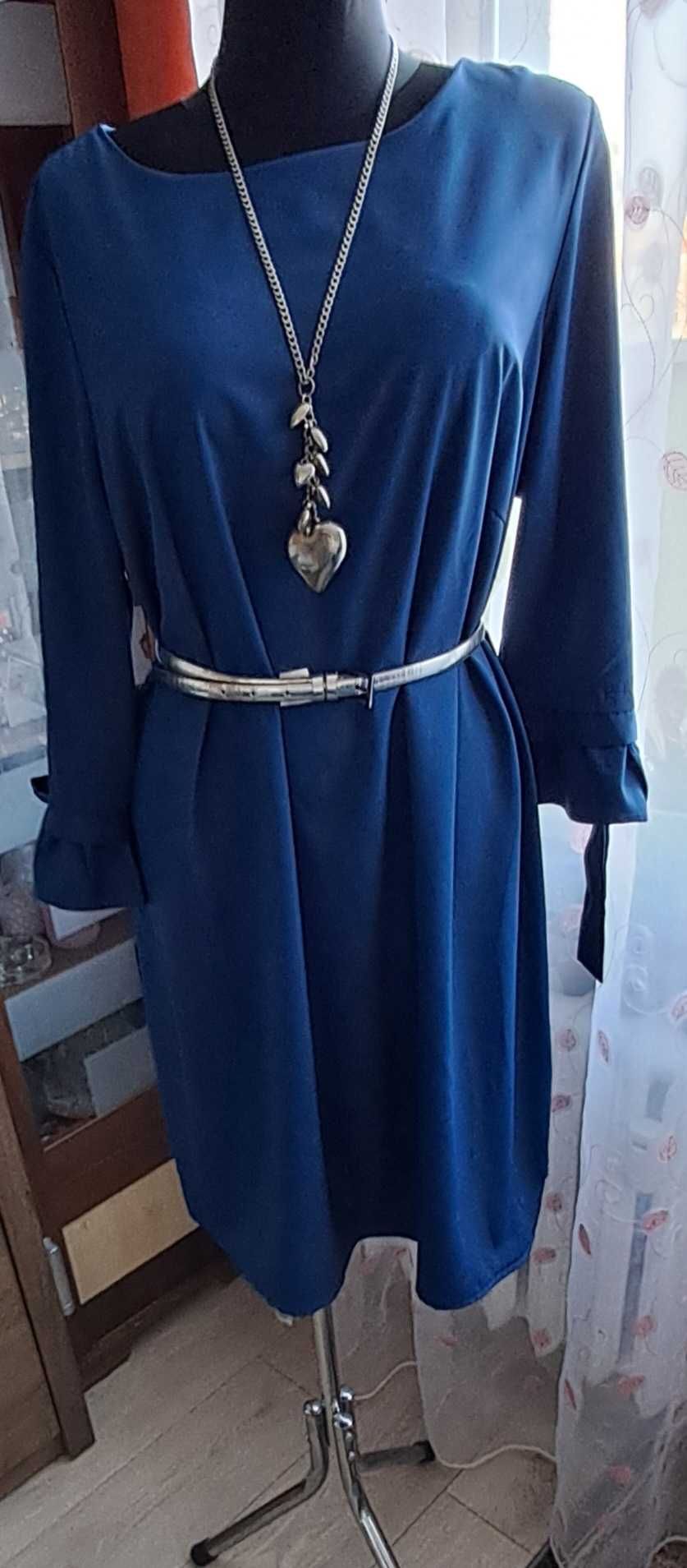 Sukienka prosta z paskiem lub nie, rekaw z falb 4xl/48 BPC Selection