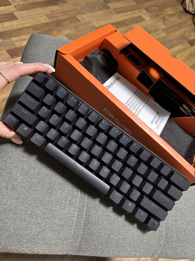 Клавіатура SteelSeries Apex Pro Mini Wireless