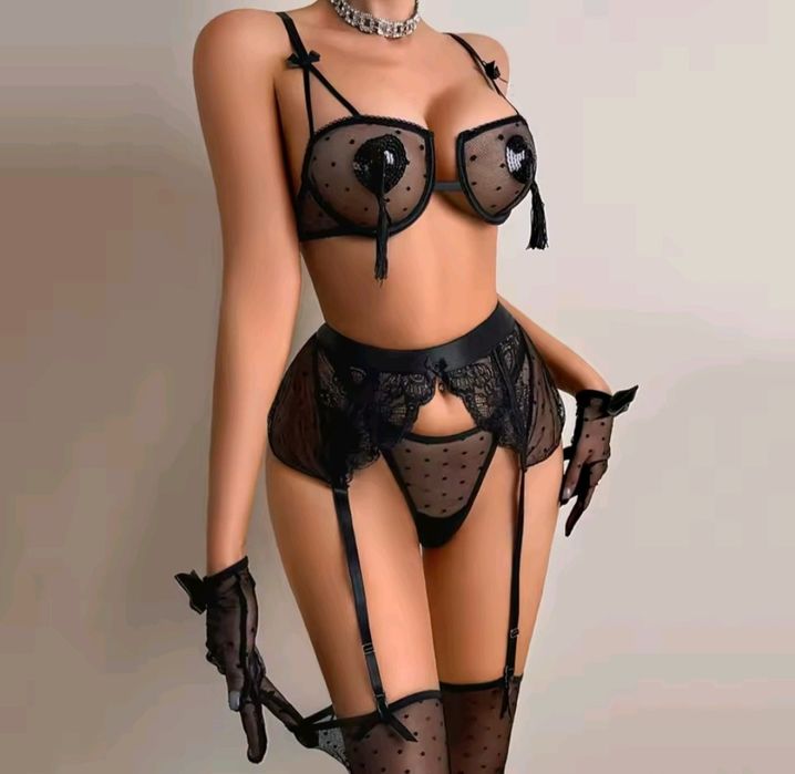 Еротичний комплект білизни.