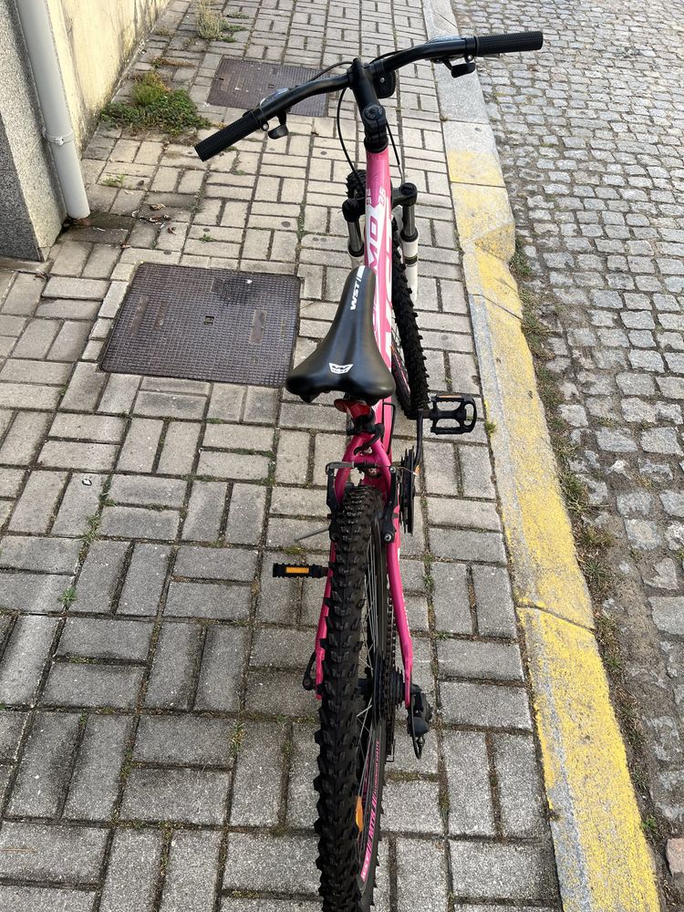 Bicicleta nova feminina adolescente