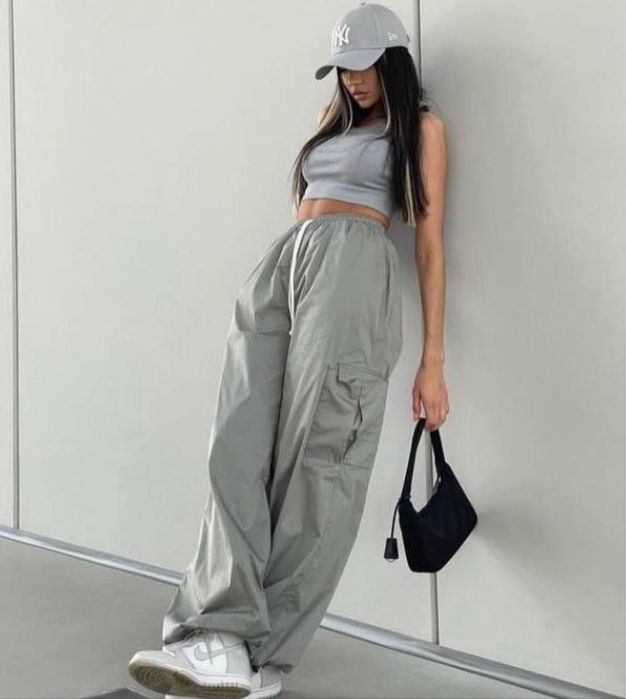 сірі карго штани