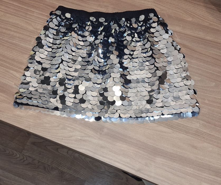Спідниця з паєтками