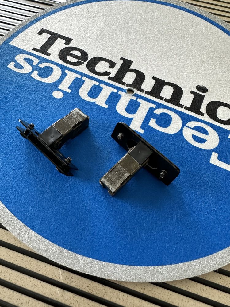 Techenics Bracadeira para a tampa do gira siscos  SL 1200/12010 MK2