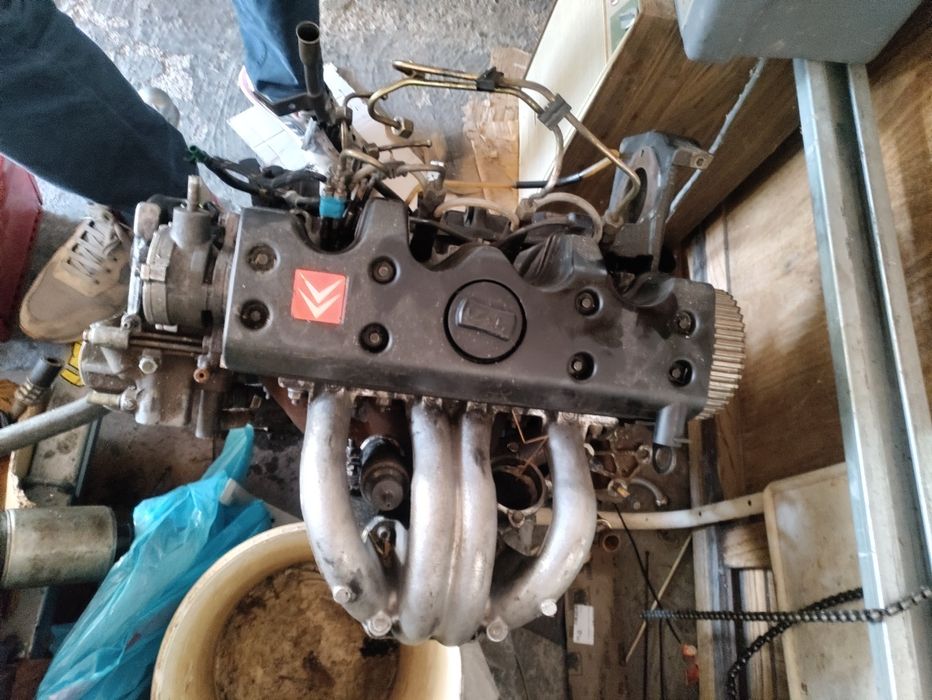 Motor 1.5 diesel Citroen Peugeot Saxo 106 vendido as peças vários