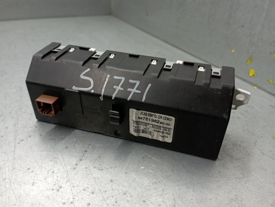 Display / ecrã de informações CITROËN C4 II (B7)