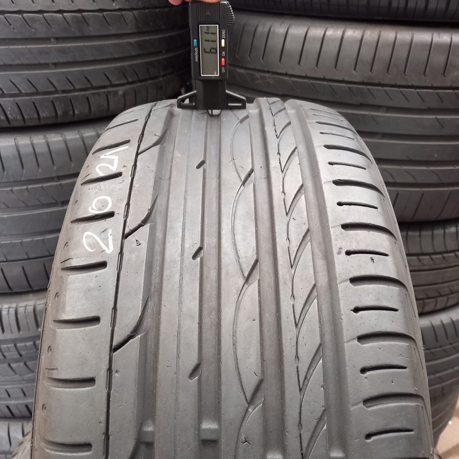 1szt opona letnia  YOKOHAMA ADVAN SPORT 235/50R17 100W