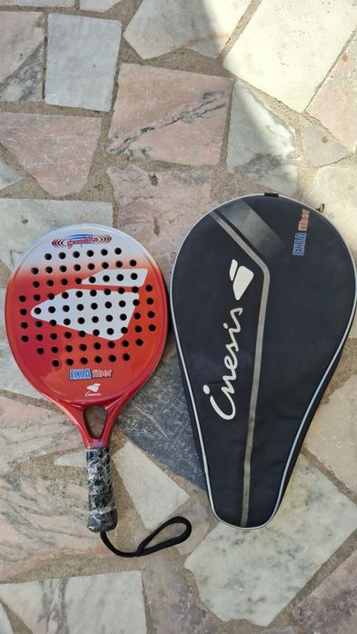 Raquete de padel com capa