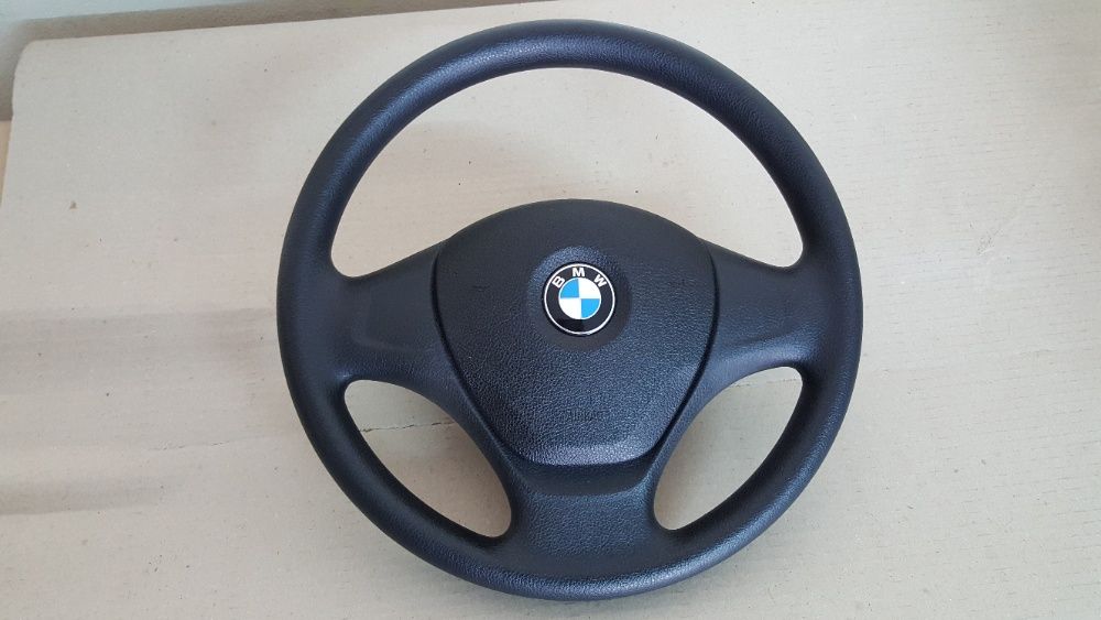 Volante base para BMW 116d, 118d, 120d, série 3 e outros (desde 2013)