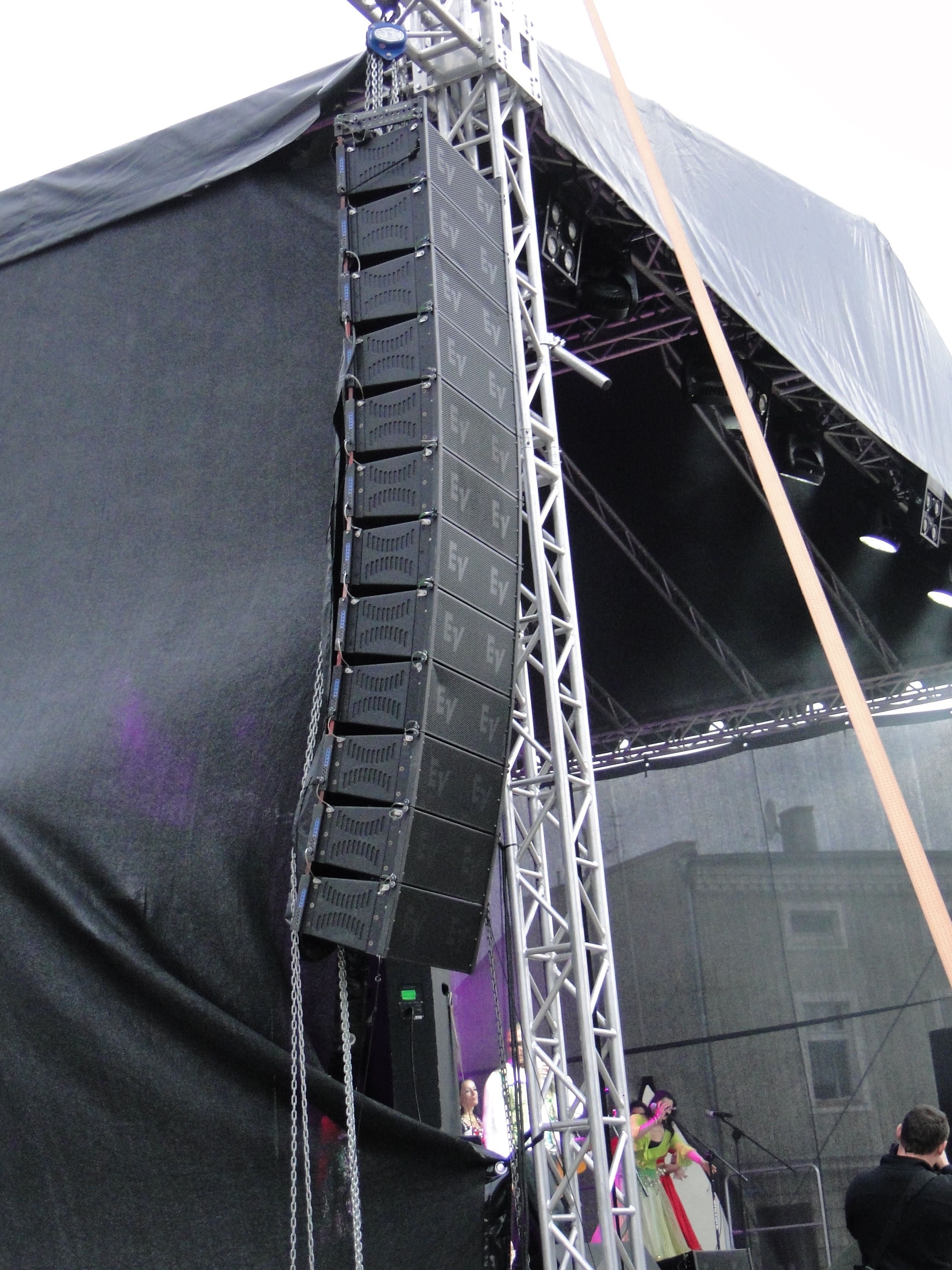 zestaw nagłośnienia liniowy system electro voice XLD281 liniówka