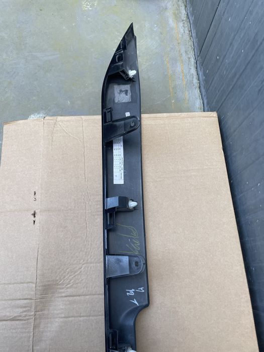 Spoiler Traseiro Nissan Navara D23