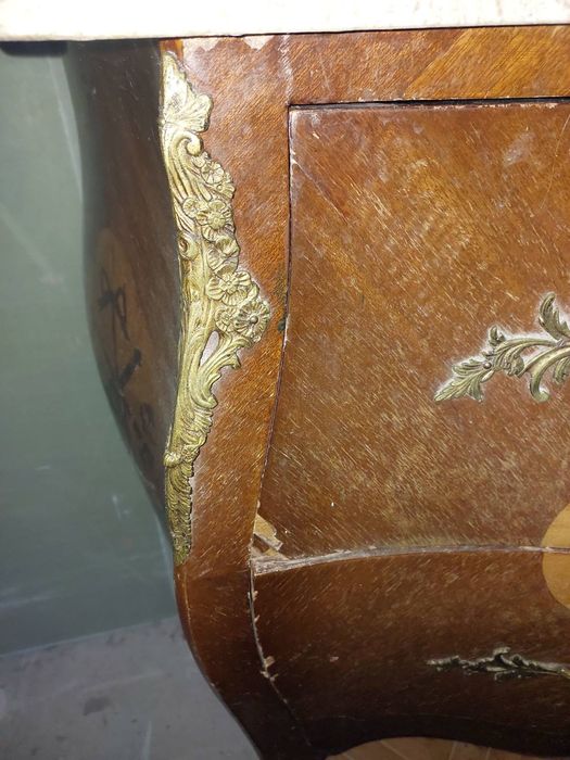 Тумба комод старинная, сверху мрамор,