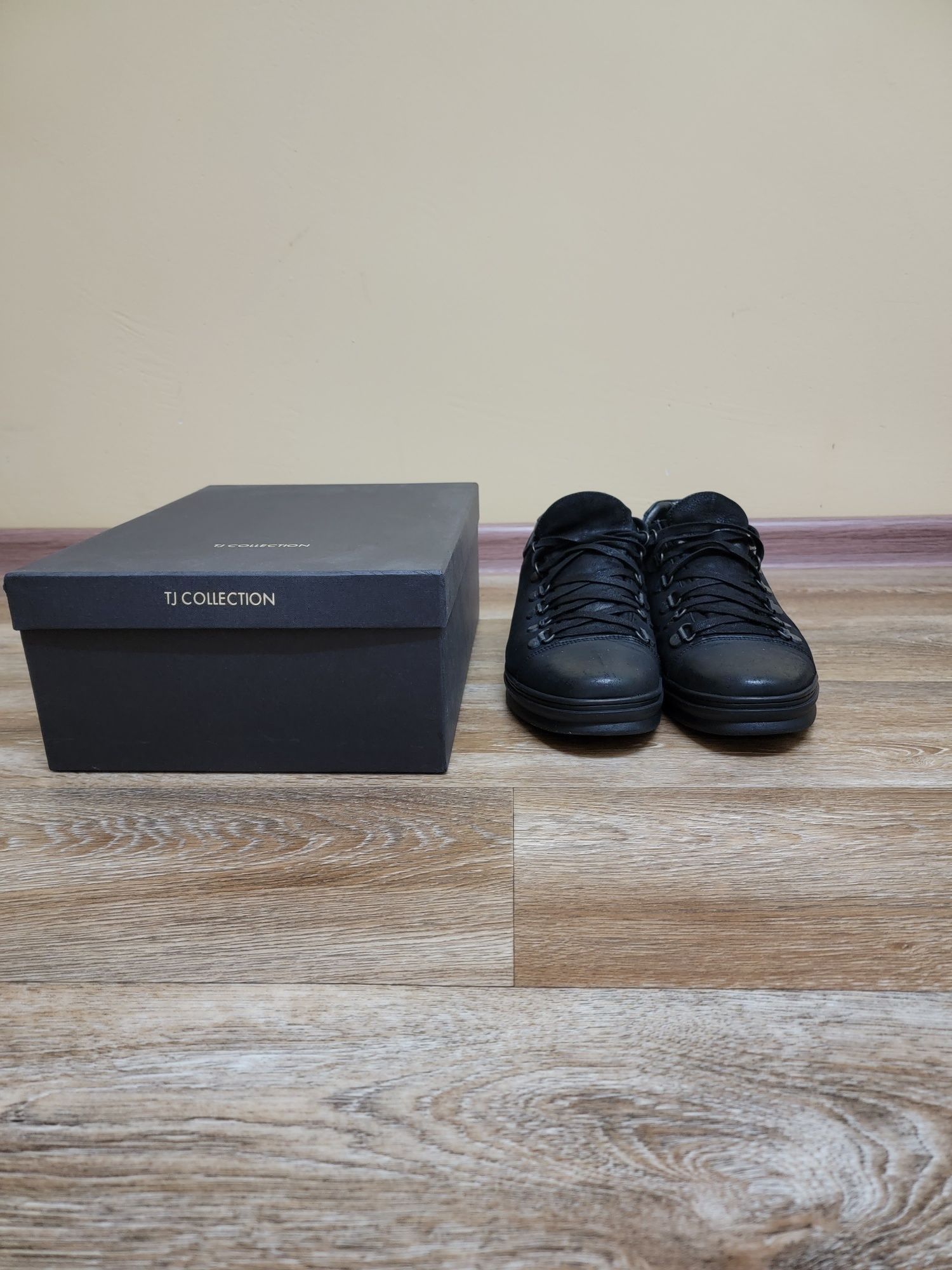 Продам ботинки TJ COLLECTION прекрасное состояние