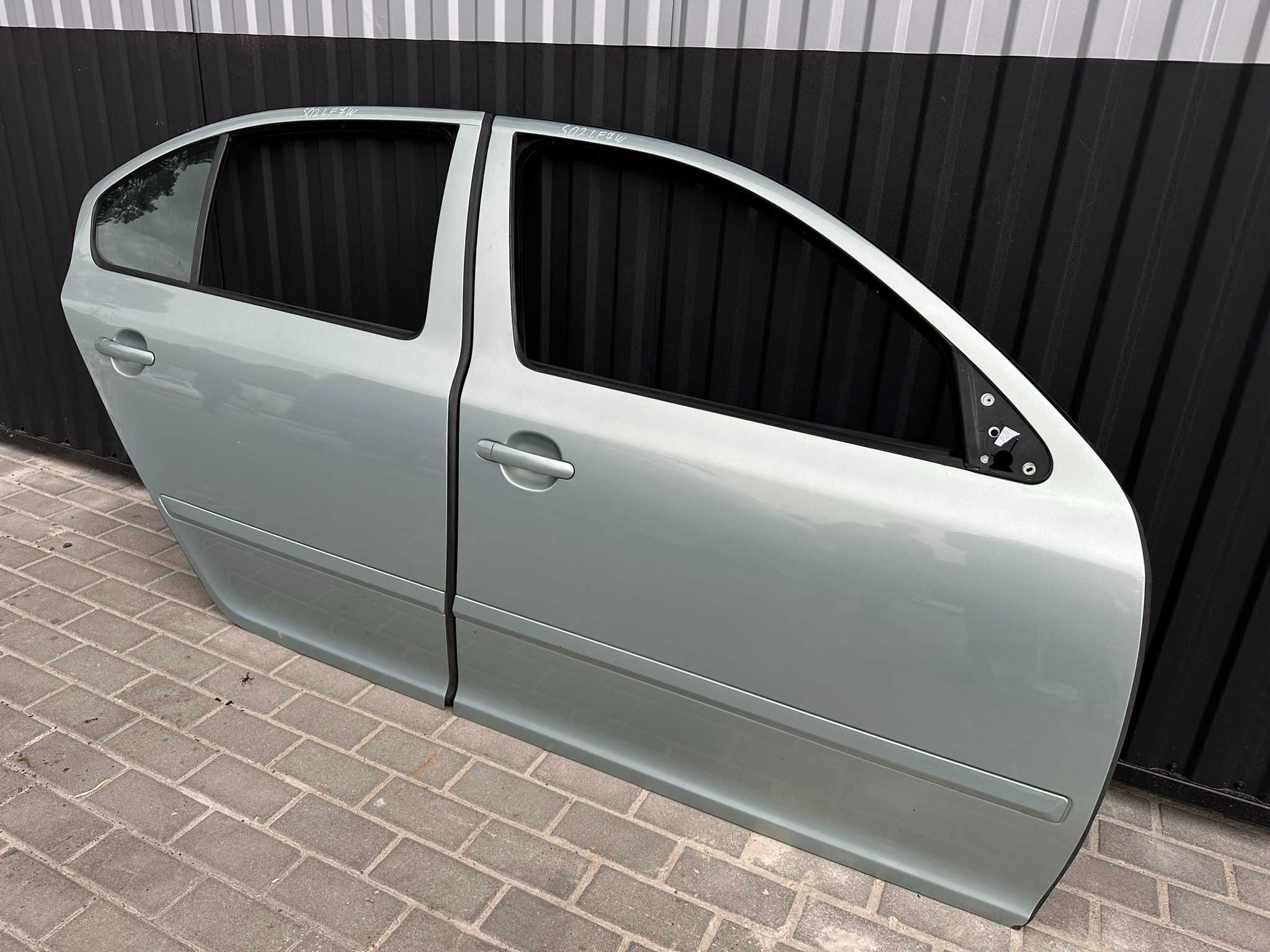 Дверка передня задня Skoda Octavia A5 FL Ліфтбек двері Шкода Октавія