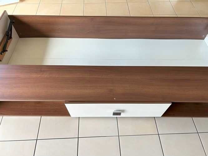 łóżko młodzieżowe