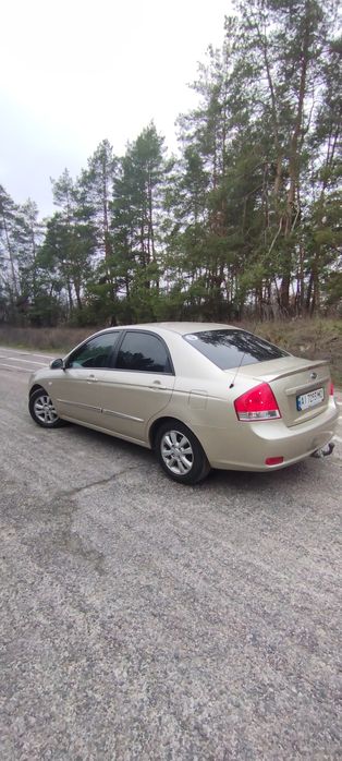 Kia cerato. Продаж