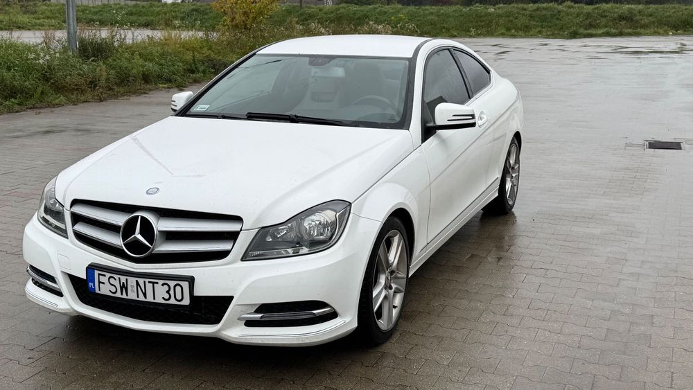 Mercedes-Benz Klasa C Mercedes-Benz c350 W204 - 306KM | benzyna | Stan bardzo dobry