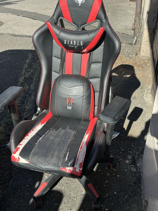 Fotel Diablo Chairs