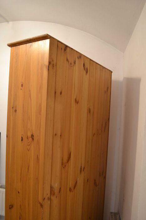 Kredens szafka pełne drewno na książki i inne skarby