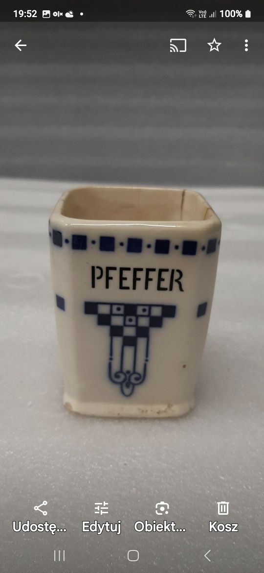Pojemnik ceramiczny na pieprz 1944r.