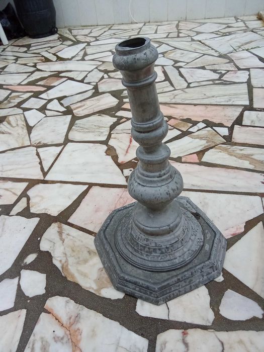 CASTIÇAL GIGANTE