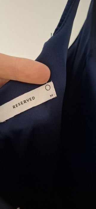 Nowa welurowa sukienka mini Reserved M