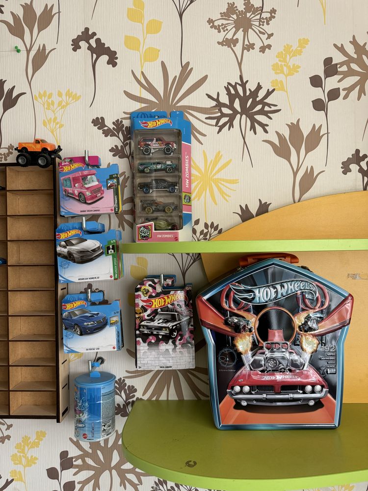 Колекція машинок Hotwheels