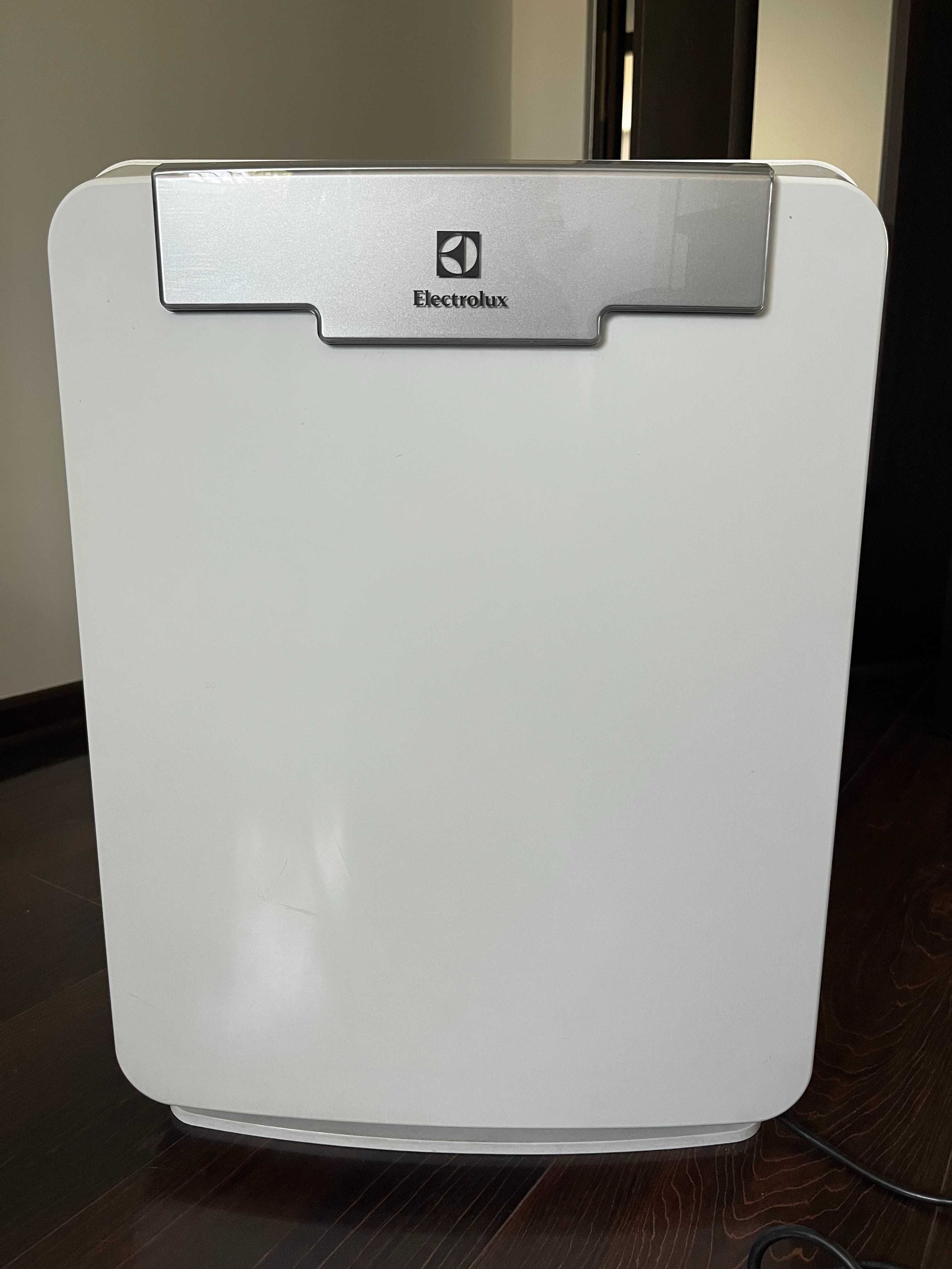 Oczyszczacz powietrza ELECTROLUX EAP300