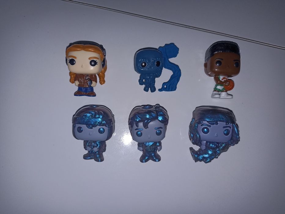 Kinder Joy stranger things