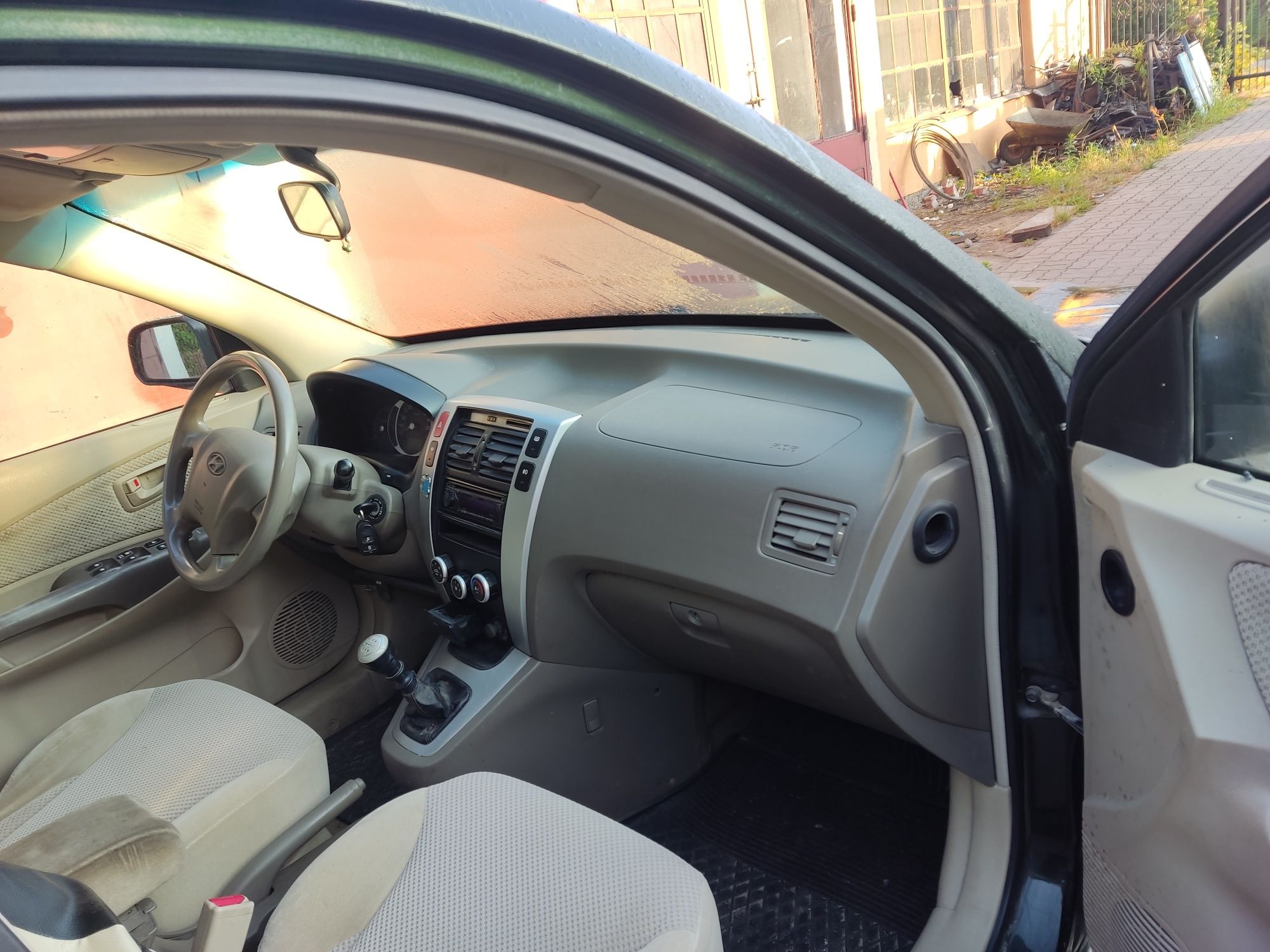 Witam sprzedam wszystkie części kolor NS Hyundai Tucson