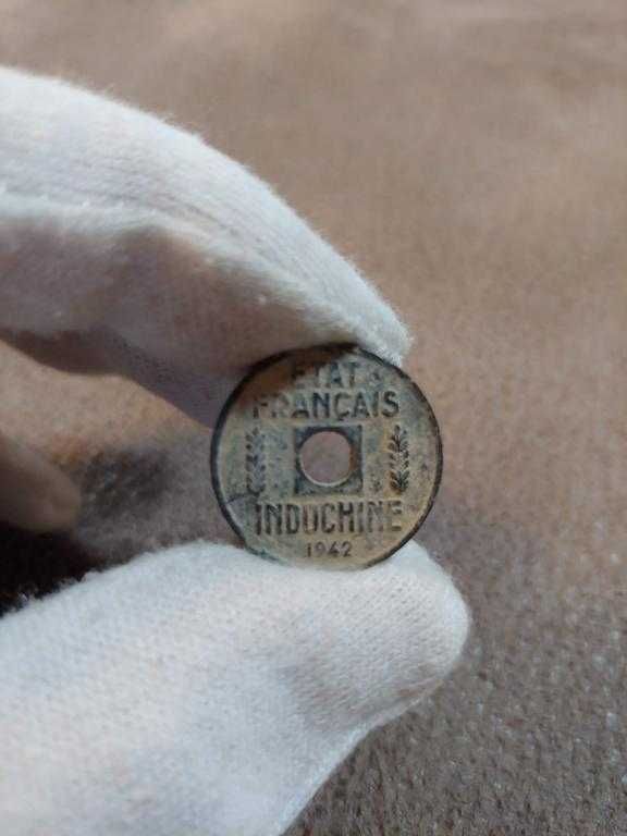 монета четверть сантима Французский Индокитай 1942 год