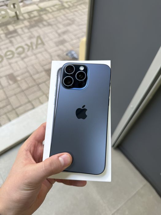Б/у iPhone 15 Pro Max 256Gb Blue