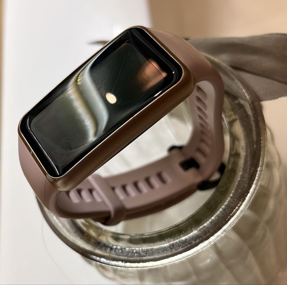 Smartband Huawei Band 6 - używany, stan bardzo dobry