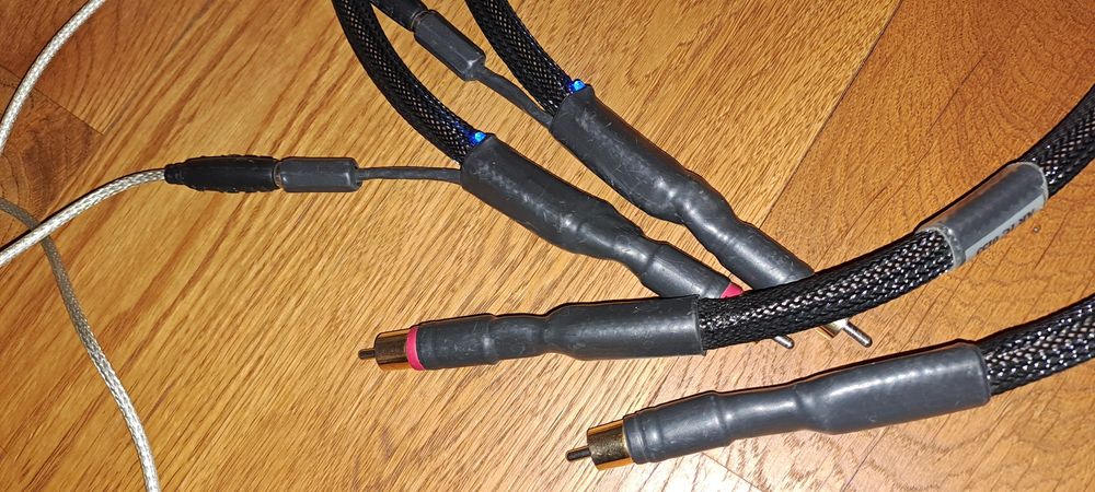 Kable RCA Synergistic  Reserach Tesla Reference 2x1m