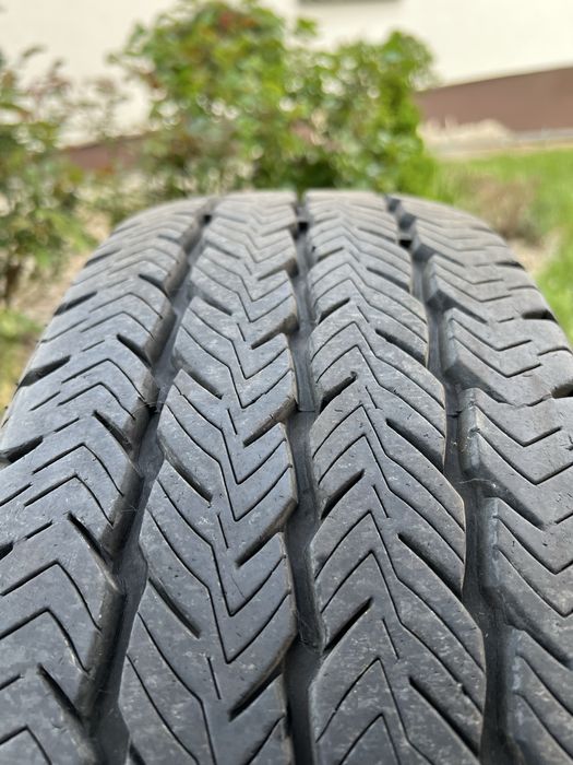 Opony dostawczak 215/65/16c wielosezon 2 okazja 2 sztuki