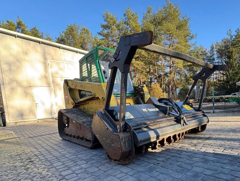 Bobcat T250  Mulczer leśny z ładowarką Bobcat i osprzetem