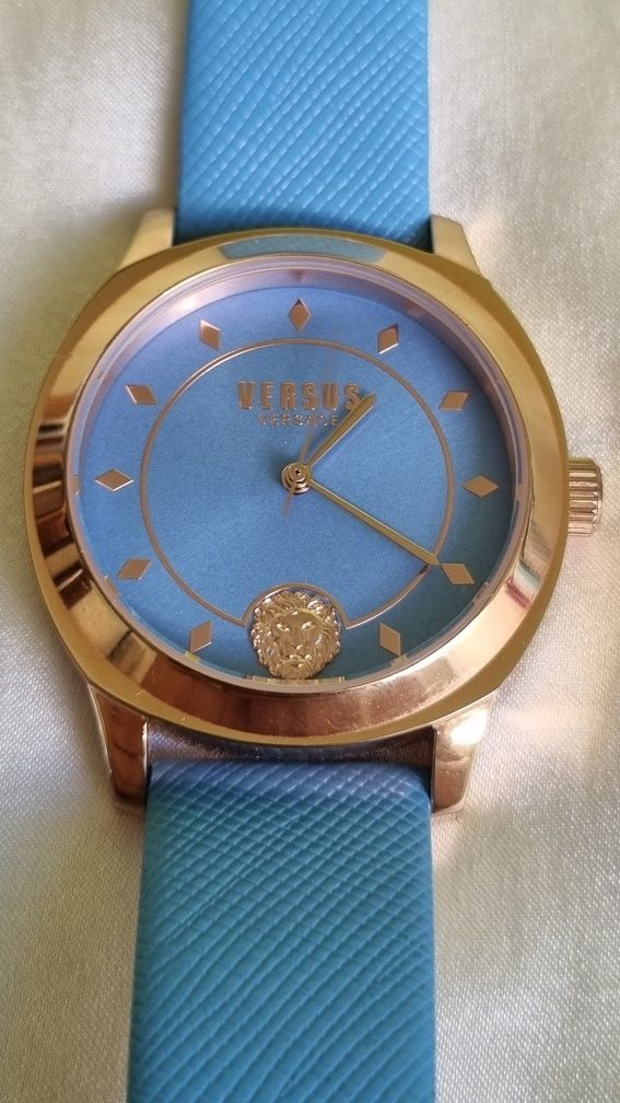 Niebieski zegarek Versus Versace