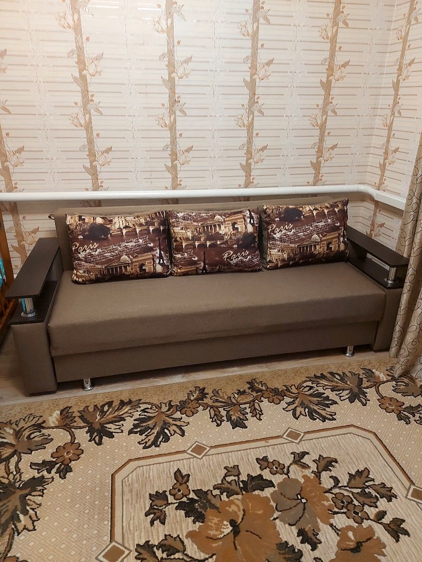 Продам диван   .
