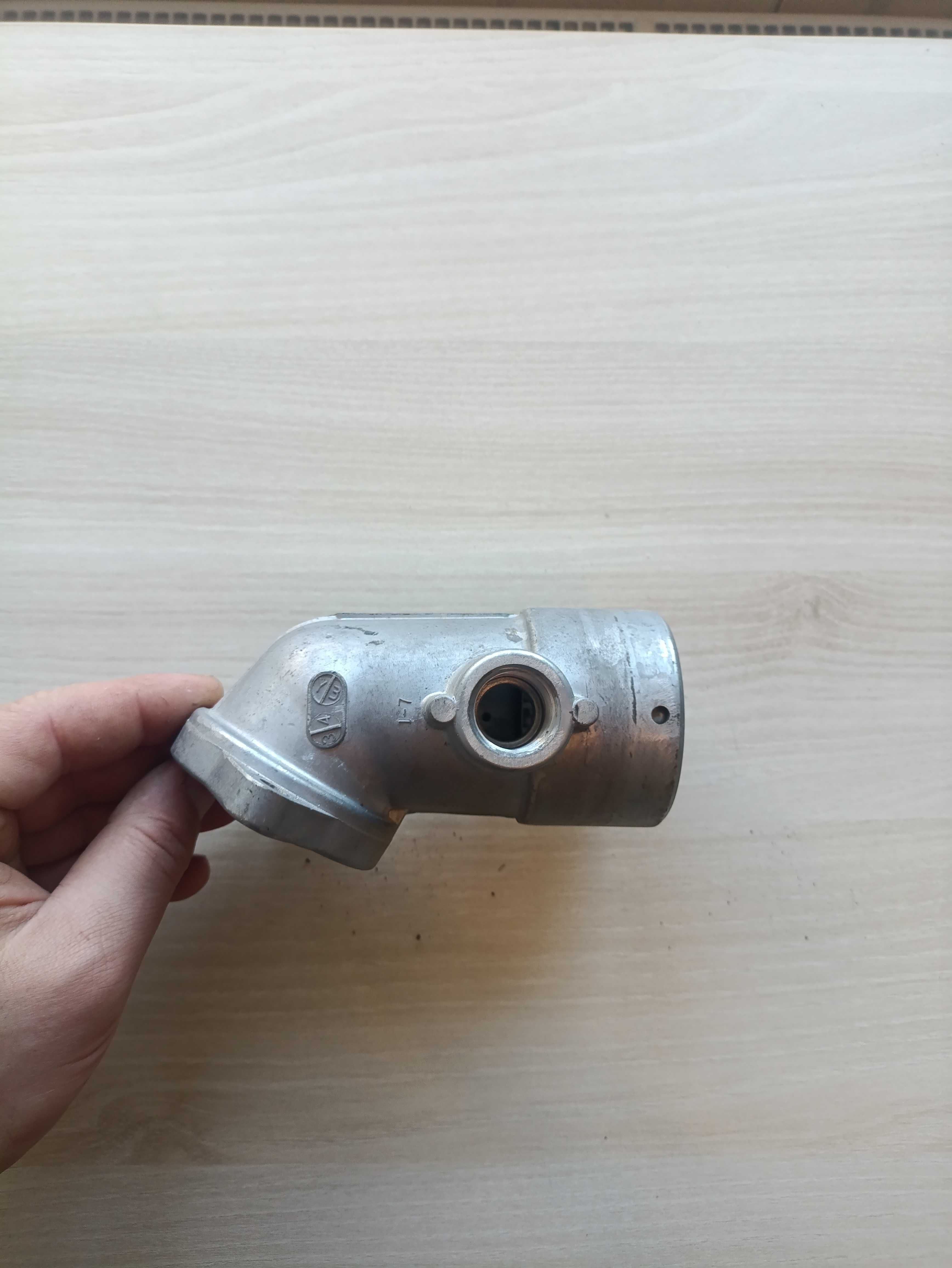 Кришка теплообмінника  і з`єднувальна труба до котла BUDERUS GB112-60W