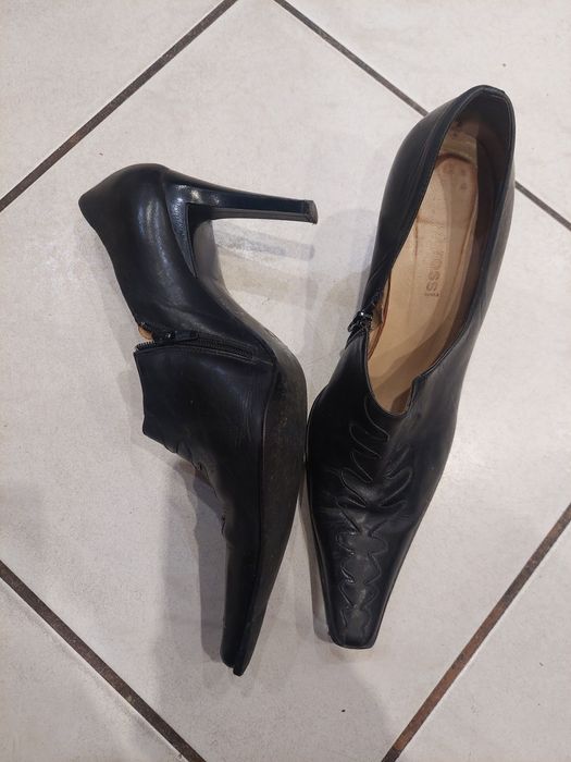 Eleganckie pantofle Gino Rossi r.39