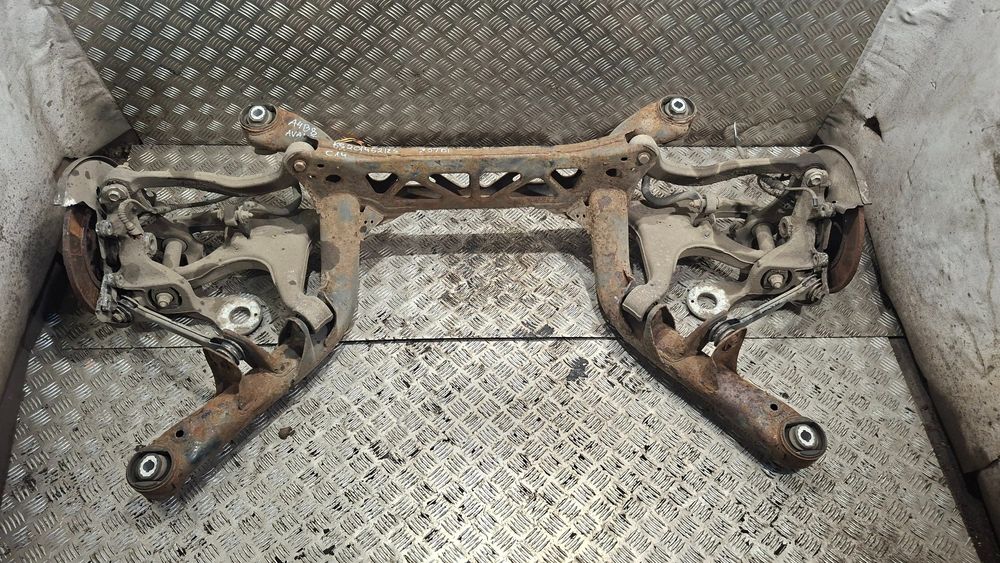 Belka Sanki Zawieszenia Tył Audi A4 B8 Avant